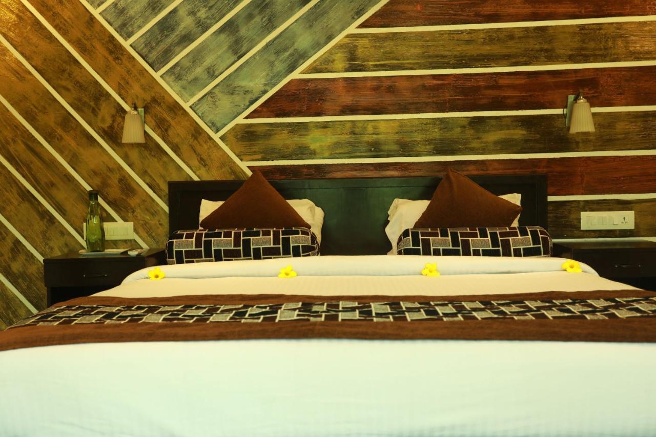 Lara Lake View Resort Thiruvananthapuram Ngoại thất bức ảnh
